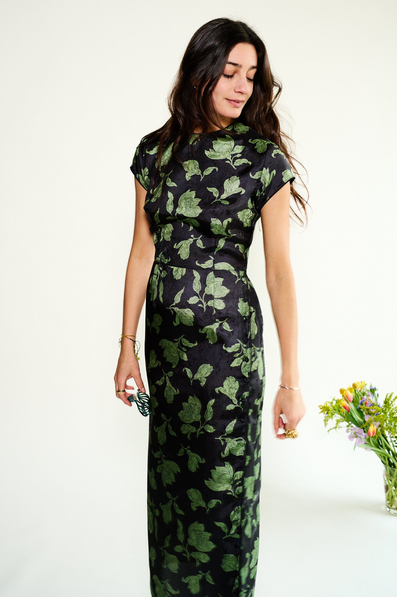 The Southampton Garden Dress, Amlul