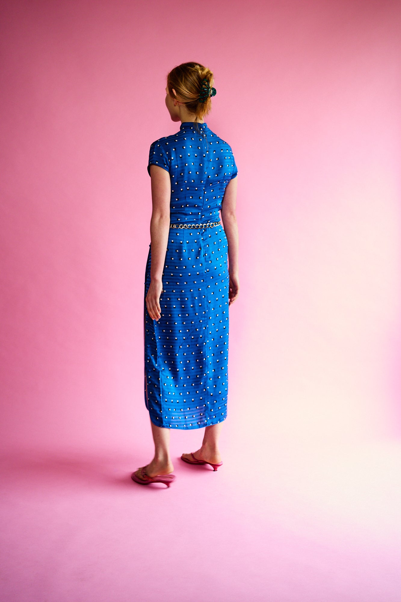 The Southampton Indigo Dress, Amlul