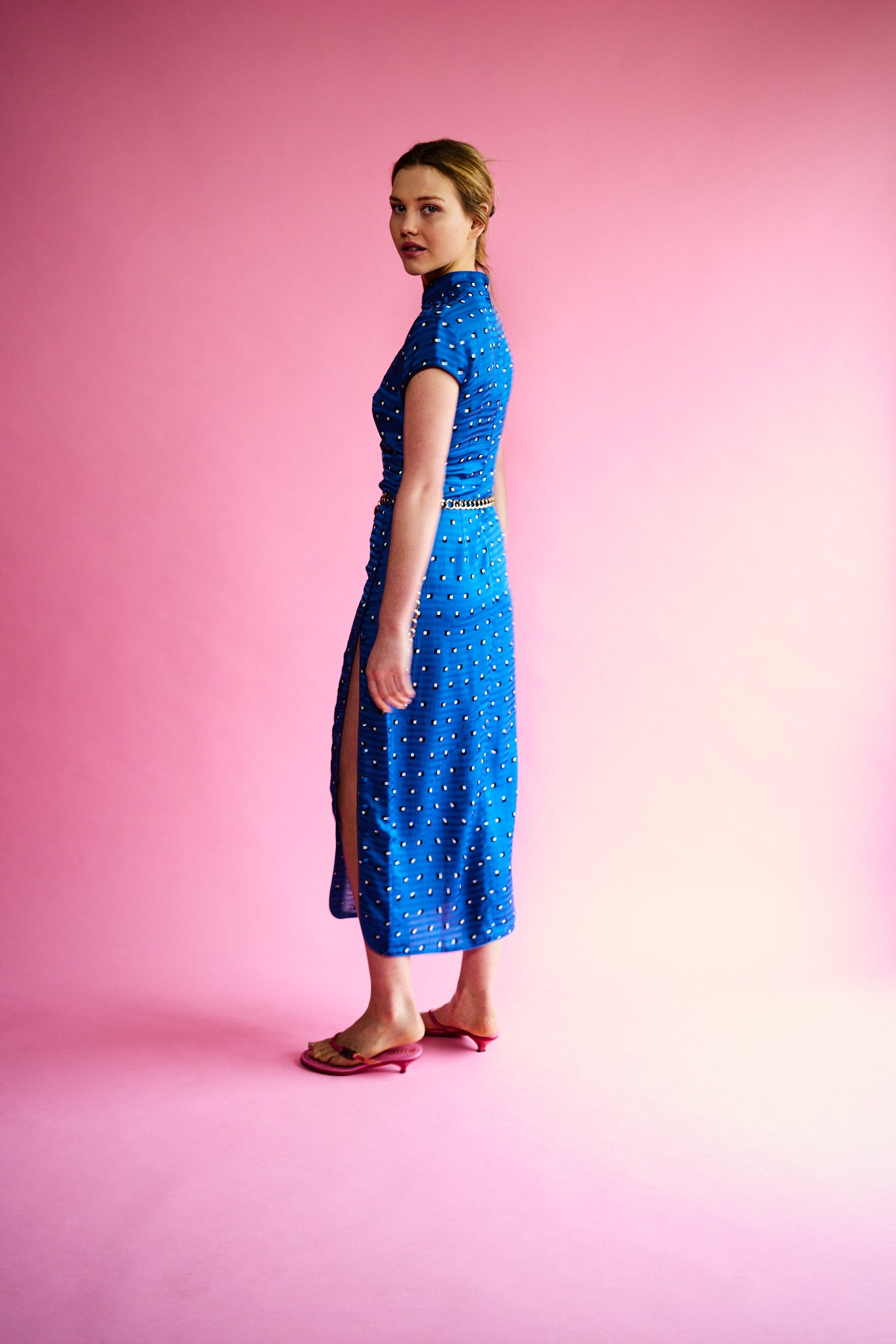 The Southampton Indigo Dress, Amlul