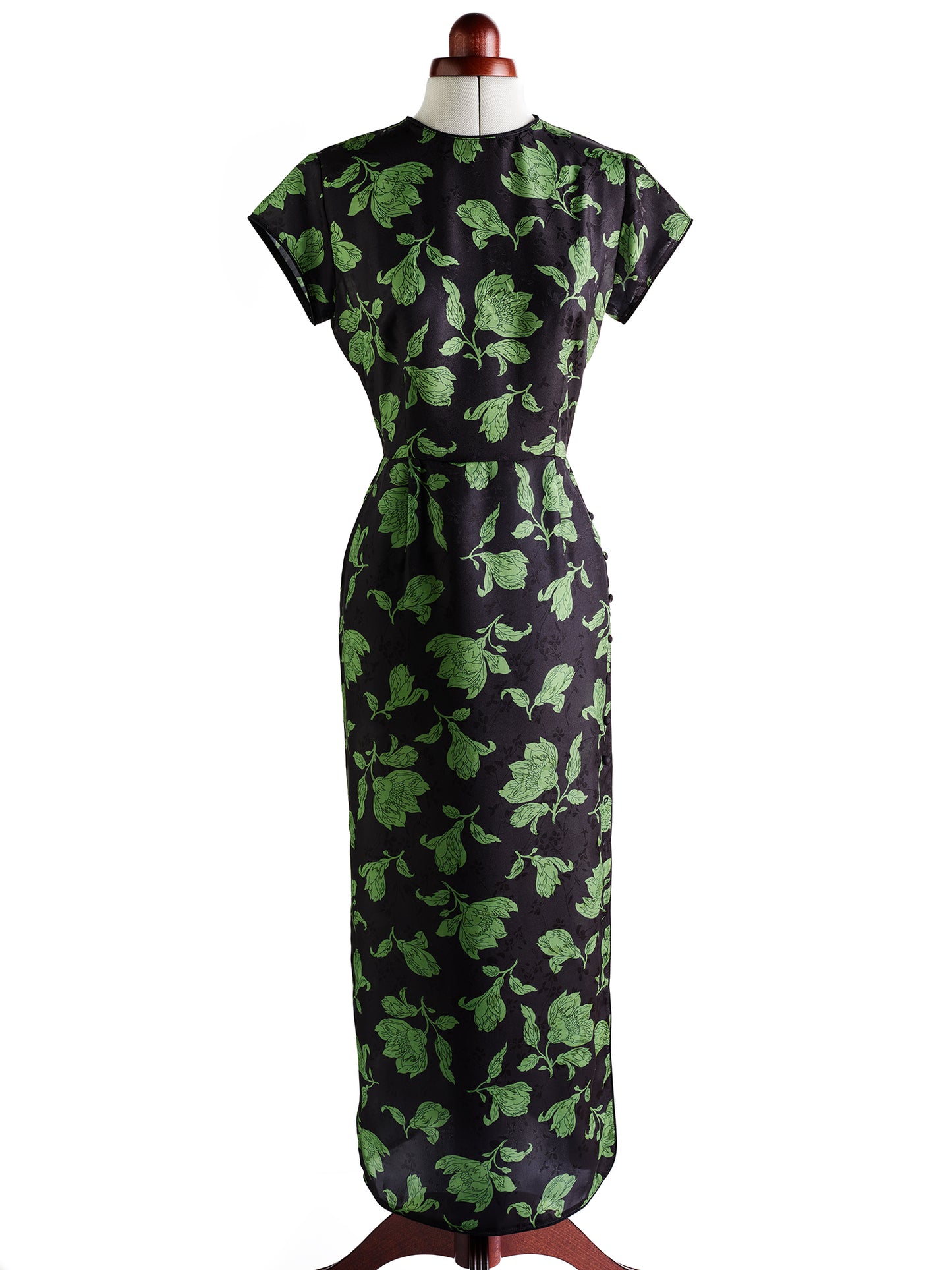 The Southampton Garden Dress, Amlul